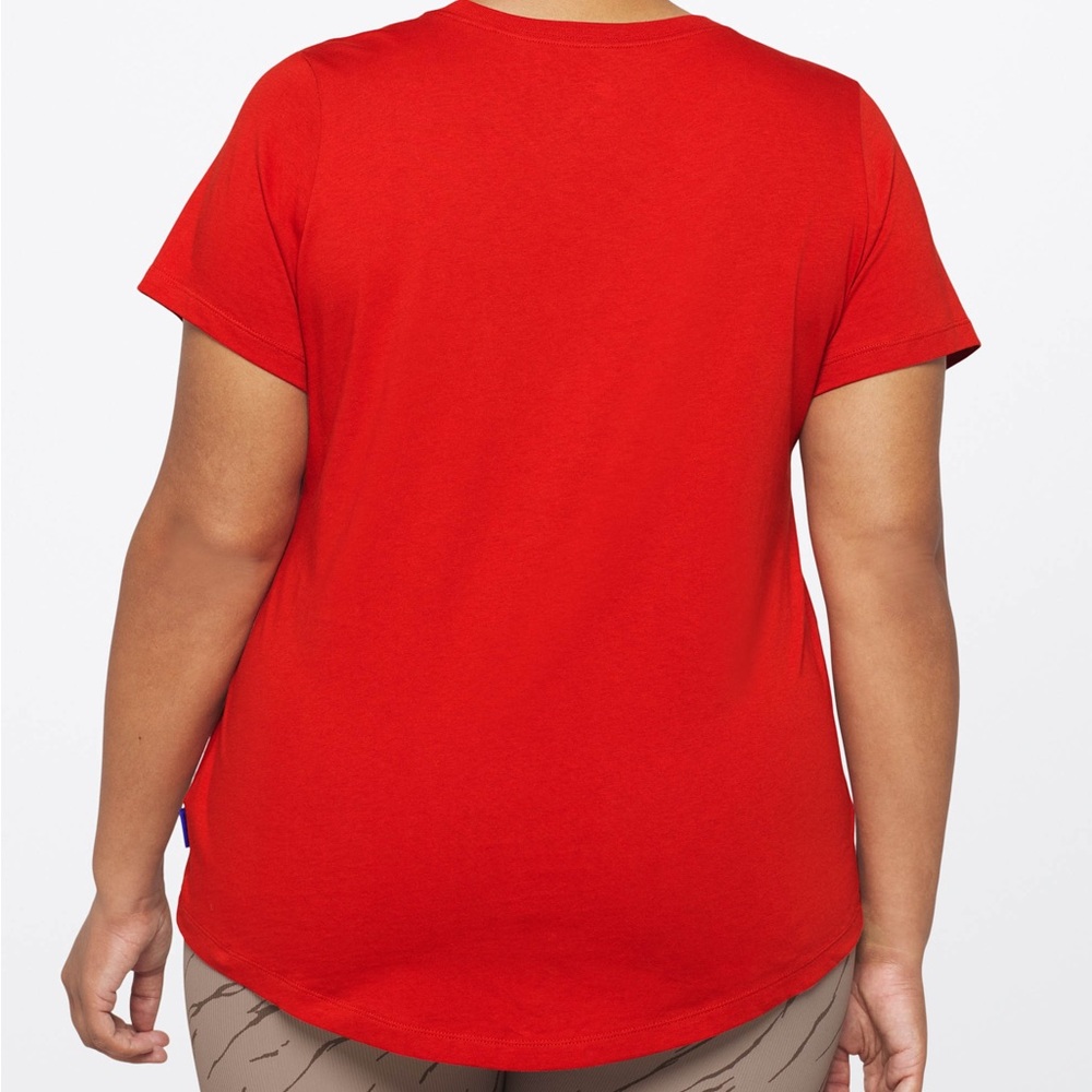 Nike Women's Red Short Sleeve Tee - Picture 4 of 7